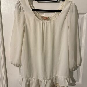 Scully Women’s Ivory Blouse with Ruffle Detail